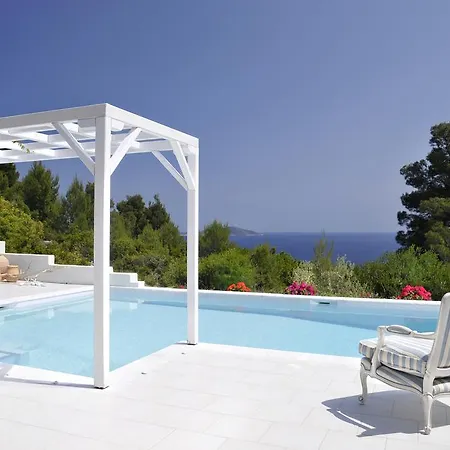 Anemolia With Private Pools Near The Beautiful Beaches Of Alonissos *