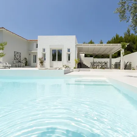 Anemolia With Private Pools Near The Beautiful Beaches Of Alonissos