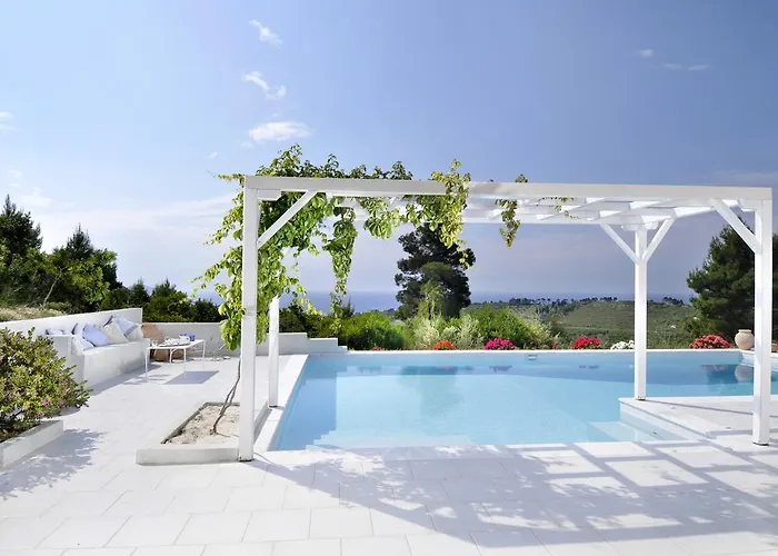 Villa Anemolia With Private Pools Near The Beautiful Beaches Of Alonissos *