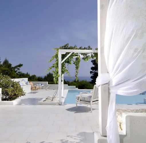 Anemolia With Private Pools Near The Beautiful Beaches Of Alonissos Isomata