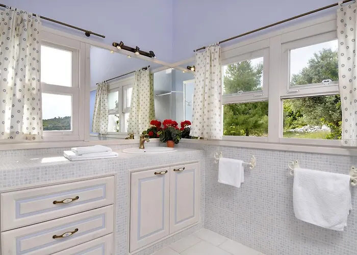 Anemolia With Private Pools Near The Beautiful Beaches Of Alonissos Villa *