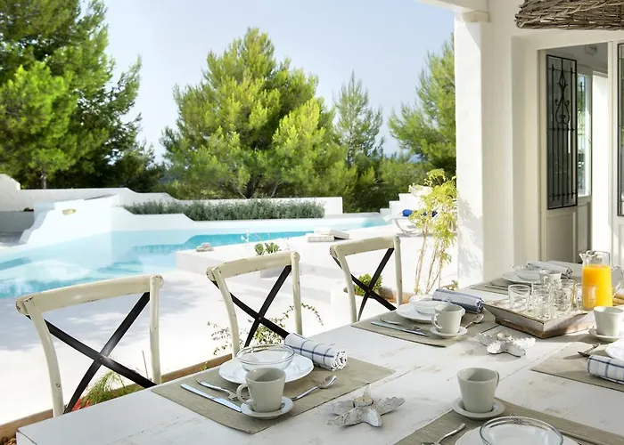 Villa Anemolia With Private Pools Near The Beautiful Beaches Of Alonissos Isomata