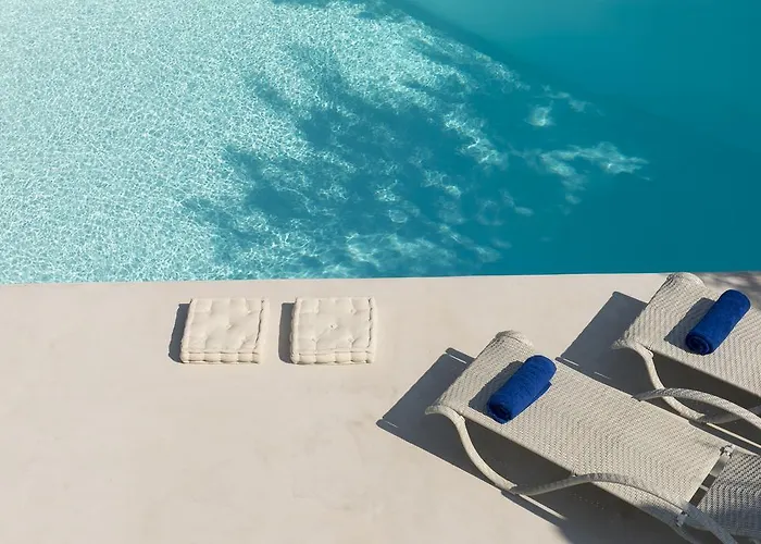 Anemolia With Private Pools Near The Beautiful Beaches Of Alonissos *