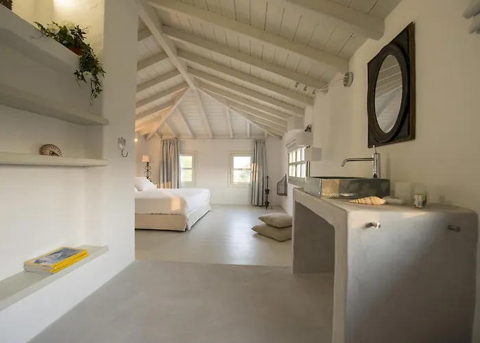 Villa Anemolia With Private Pools Near The Beautiful Beaches Of Alonissos *